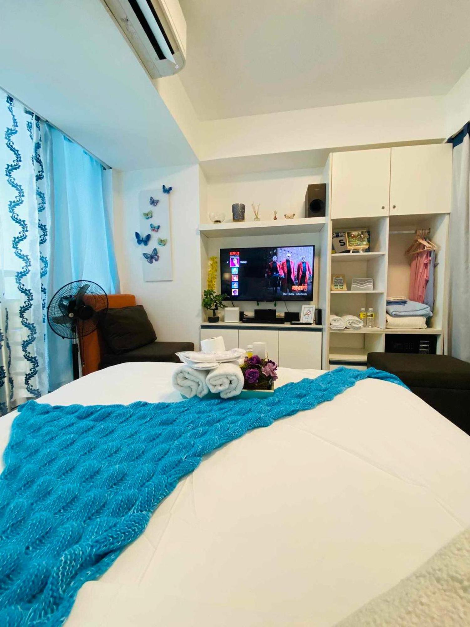 Manila Urban Resort At Azure ภายนอก รูปภาพ