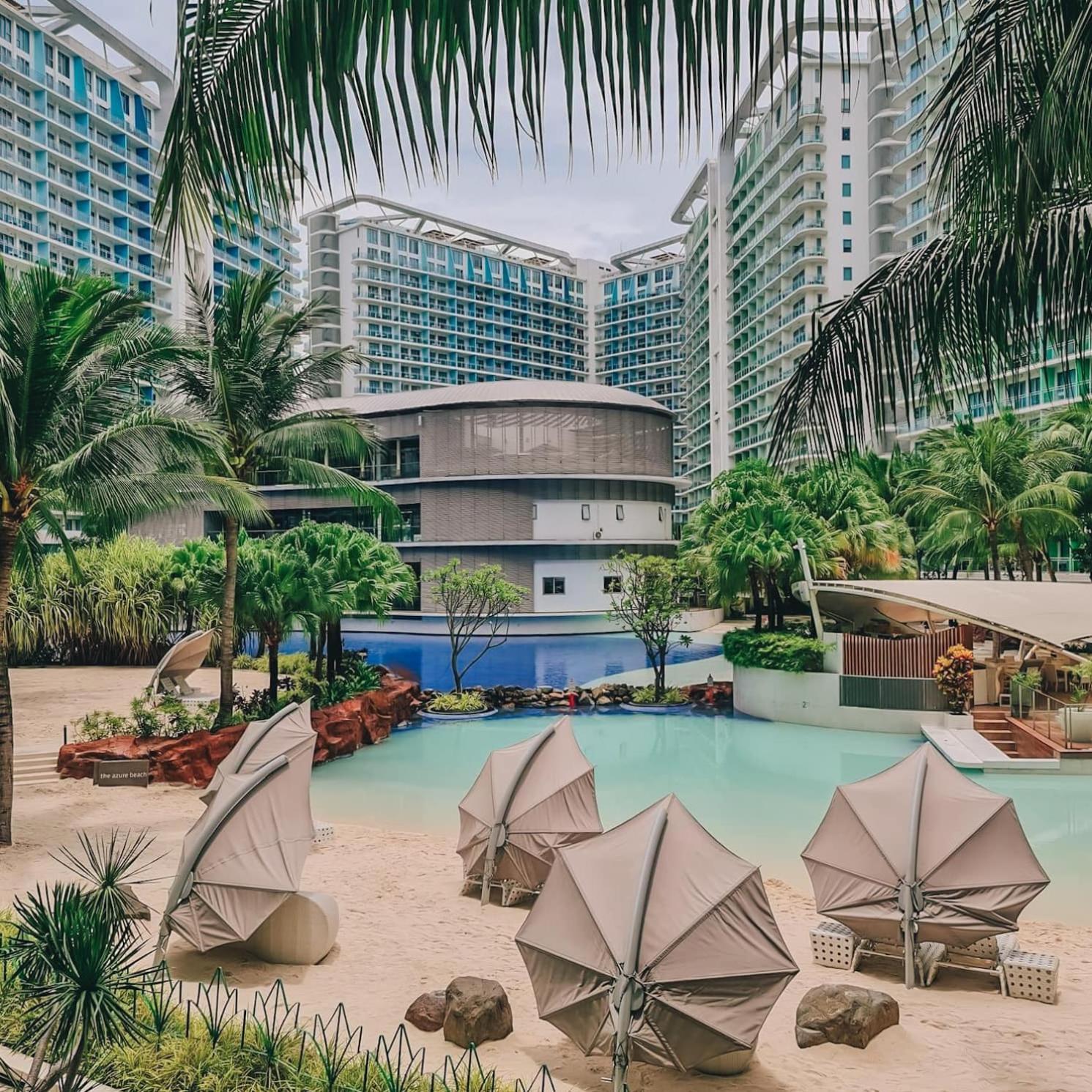 Manila Urban Resort At Azure ภายนอก รูปภาพ