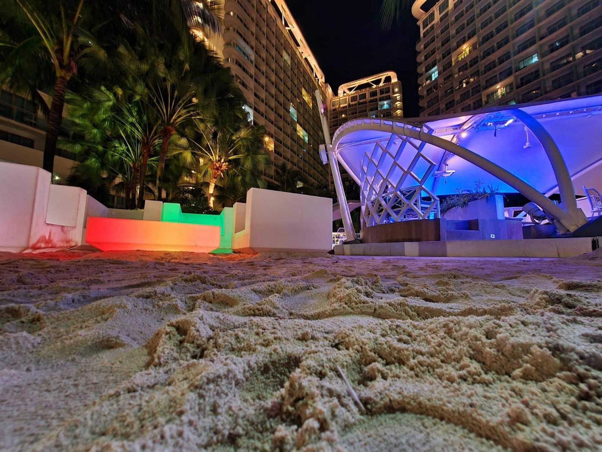 Manila Urban Resort At Azure ภายนอก รูปภาพ