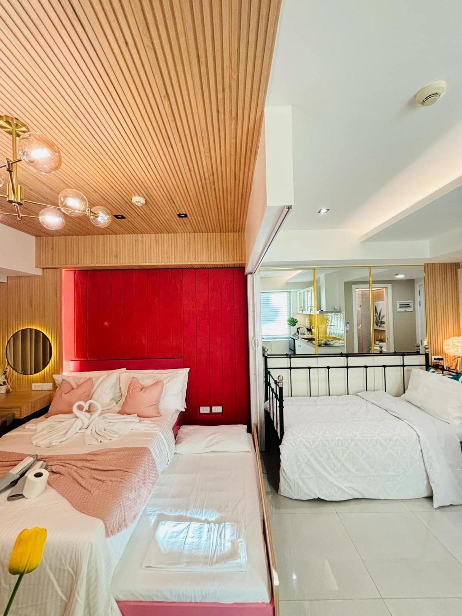 Manila Urban Resort At Azure ภายนอก รูปภาพ