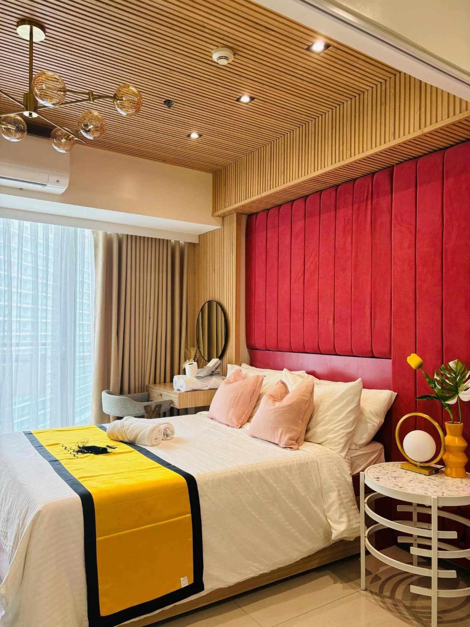 Manila Urban Resort At Azure ภายนอก รูปภาพ